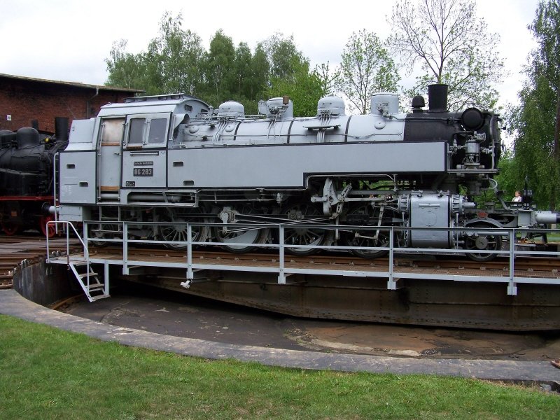Hier prsentiert sich die BR 86 283 auf der Drehscheibe in Schwarzenberg. (17.05.07)