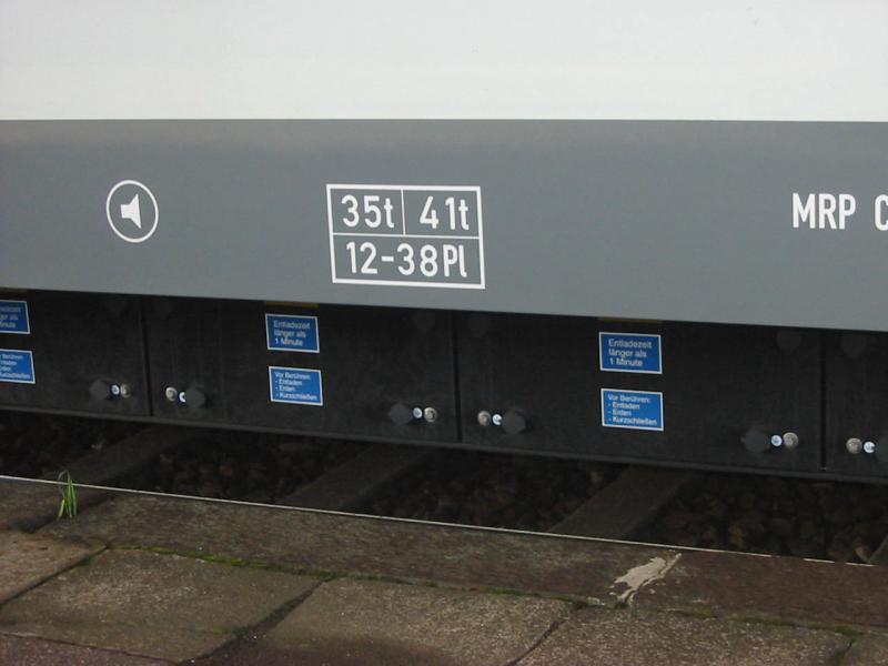 Hier sieht man die Stromrichter einer ET425.