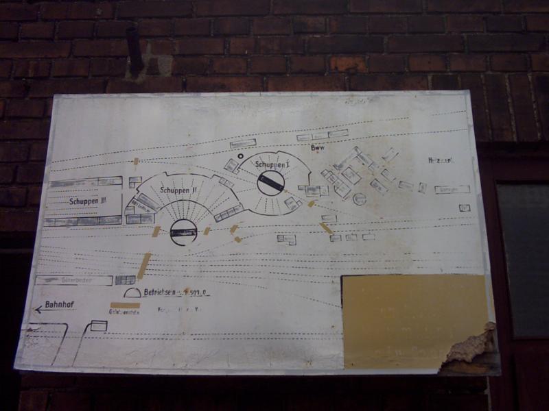Hier sieht man in Wittenberge noch den alten BW Plan am Eingang des BWs hngen.