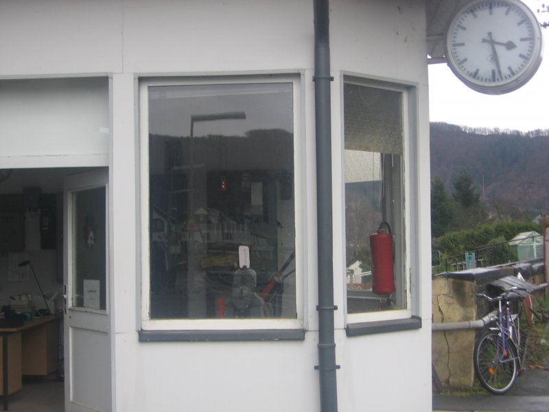 Hier ist die Zeit stehen geblieben.....Das Stellwerkhuschen am Bahnhof Nievern