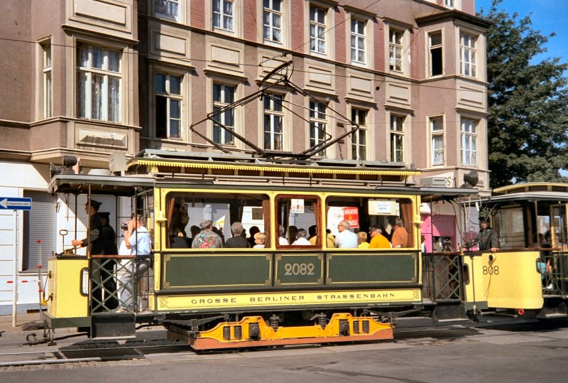 Hist. Strassenbahn bei einer Sonderfahrt in Berlin-Kpenick, 1992