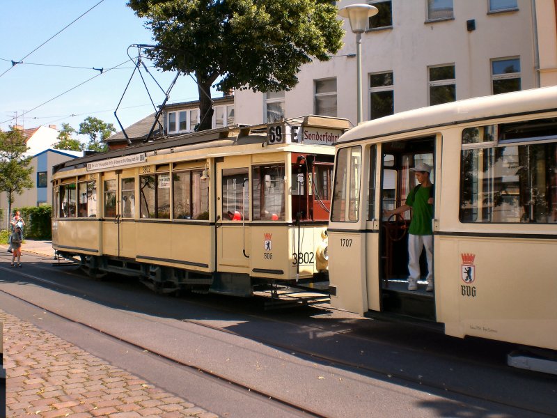 Hist. Strassenbahn (Tw 3802) bei einer Themenfahrt in Berlin-Johannistal, 2007