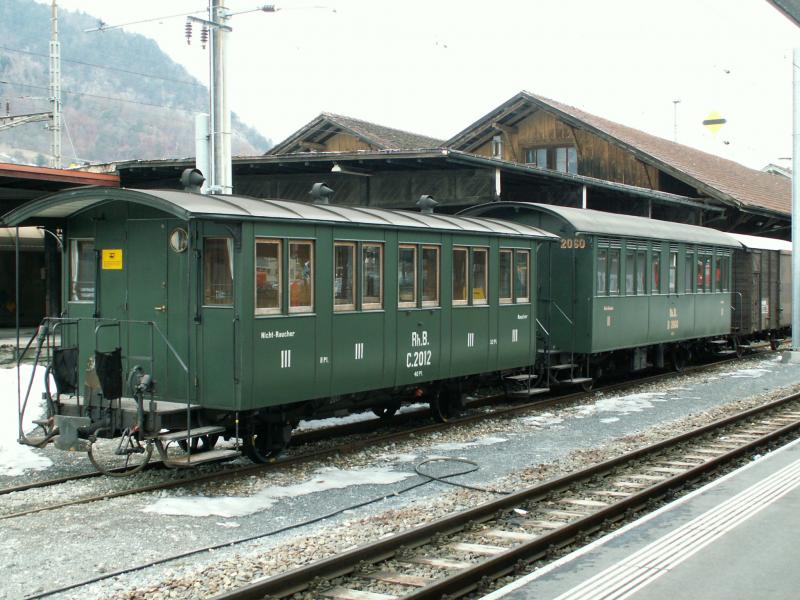 Histor.Personenwagen C 2012(1889,SIG)und B 2012(1906,Rastatt)
am 20.02.06 in Landquart