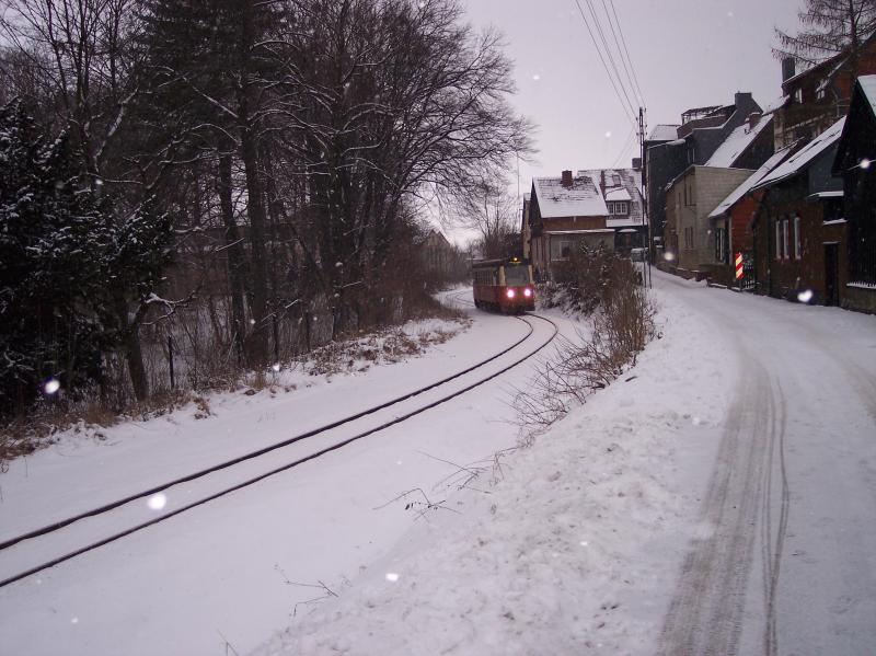 HSB Neubautriebwagen auf der Fahrt nach Nordhausen bei Wernigerode Kirchstrasse