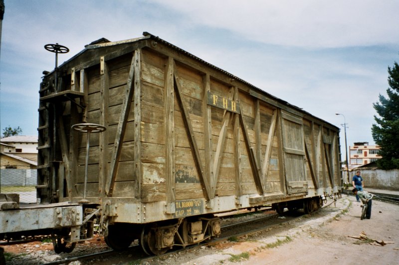 Huancayo (Meterspurbahnhof) aufgenommen am 1. November 2003