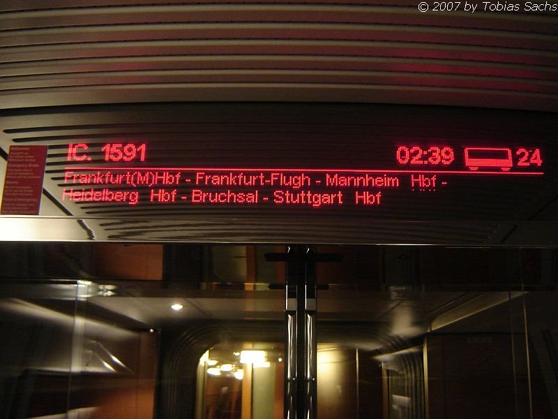 IC 1591 in einem ICE-T mit 35 Minuten Versptung! Aufnahme am 14. April zwischen Bruchsal und Stuttgart.