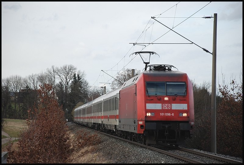 IC 2064 mit 101 096 nach Karlsruhe Hbf. Aufgenommen am 11.Mrz 08 bei Rainau-Schwabsberg.