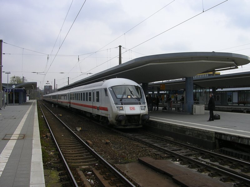 IC 2154 von Leipzig nach D�sseldorf in Bochum Hbf.(09.04.2008)
