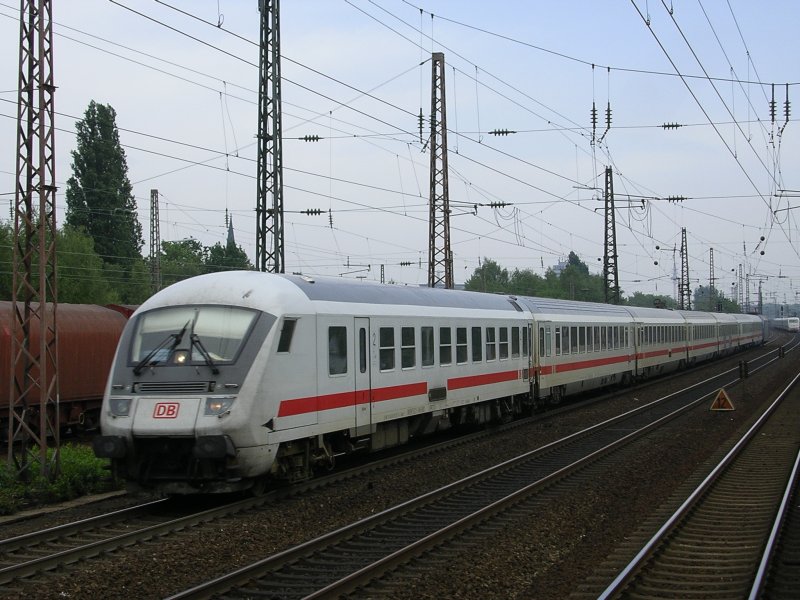IC 2156 von Erfurt nach Dsseldorf in BO Ehrenfeld,im Schub
die 101 102-2.(27.05.2008)