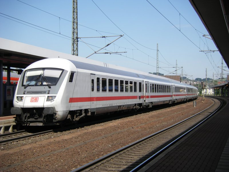 IC 2355 nach Ostseebad Binz am 06.06.2009 mit umgekehrter Wagenreihung in Eisenach.