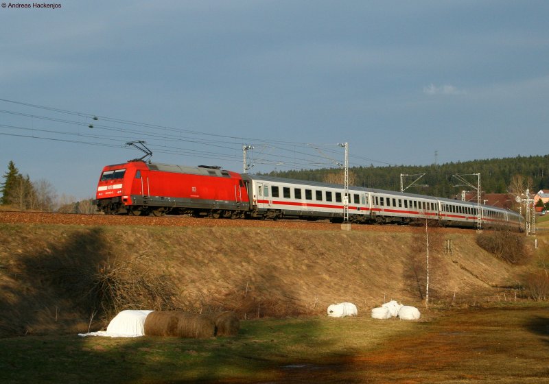 IC 2371 Schwarzwald (Hamburg Altona-Konstanz) mit Schublok 101 012-3 am km 69,8 8.4.09