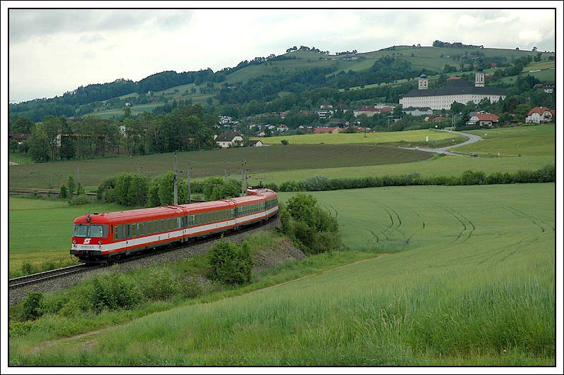 IC 500 von Graz nach Linz am 17.5.2007, aufgenommen zwischen Schlierbach und Kirchdorf an der Krems.