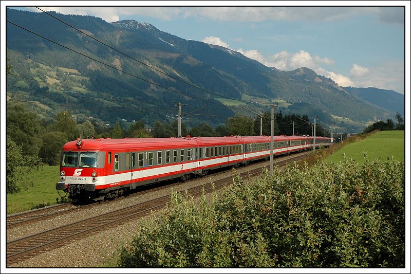 IC 518 „Karl Bhm“ von Graz auf dem Weg nach Salzburg war am 14.9.2007 leider mit Steuerwagen 6010 020 an der Spitze unterwegs. Die Aufnahme entstand kurz vor dem Einfahrvorsignal Trieben.