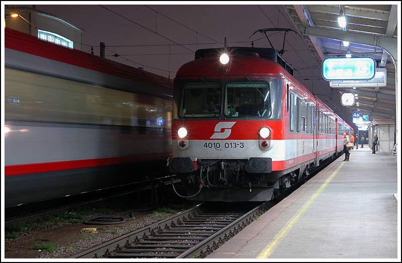 IC 612  Erzherzog Johann  verlsst am 28.11.2006 Den Grazer Hauptbahnhof Richtung Salzburg.
