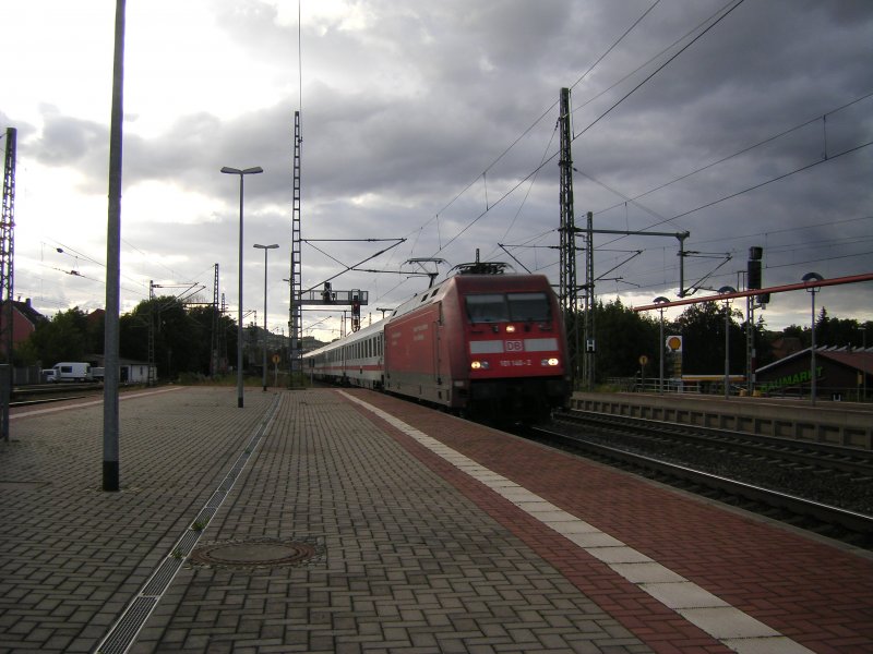 IC bei der Einfahrt in Eisenach.