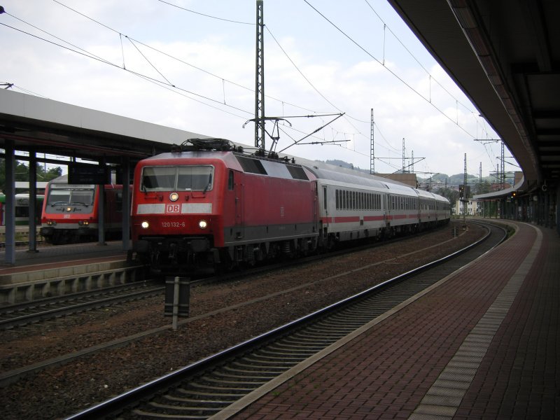 IC - Erzatzzug nach Dresden Hbf im Februar 2009.
