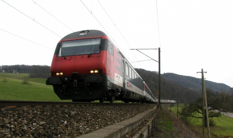 IC nach Basel SBB bei Gelterkinden am 14.04.2009