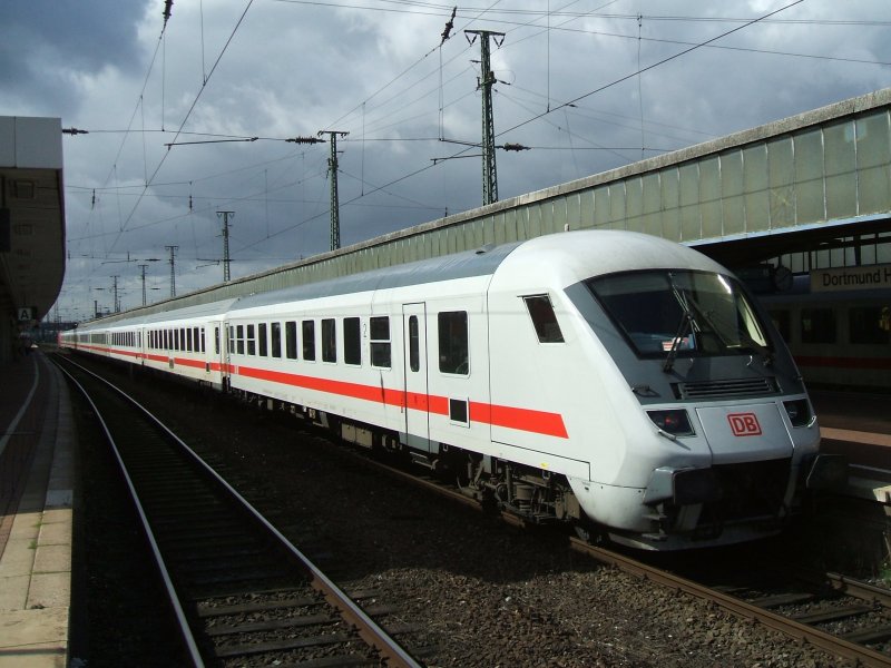 IC Steuerwagen im Schub des IC 2046 von Leipzig nach Kln,
in Dortmund ,Gleis 11,kurz vor der Abfahrt.(18.09.2007)