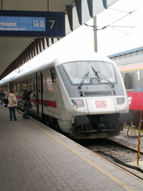 IC in Wien West mit Ziel Dortmund, 4.6.2006