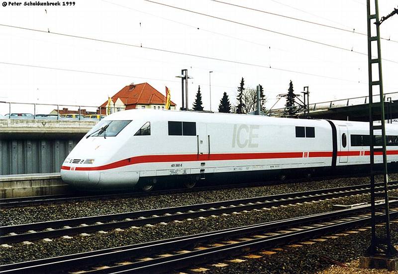 ICE-1 401 560 am 24.3.99 in Hannover Messe Laatzen
