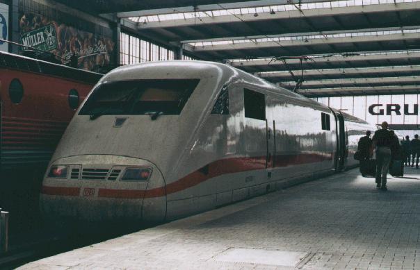 ICE 1 (401) am Mnchener Hbf.