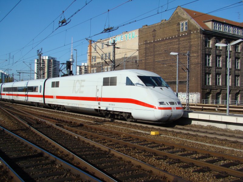 ICE 109 von Berlin Ostbahnhof nach Innsbruck ber Braunschweig, Fulda, Mannheim, Stuttgart, Mnchen und Wrgel. Aufgenommen am 31.10.07