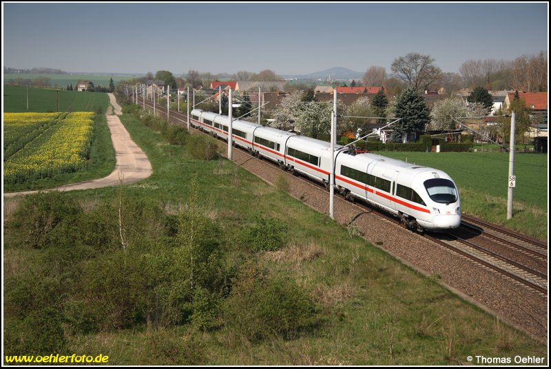 ICE 1543 ist am 24.04.08 bei Bornitz in der N�he von Riesa auf seiner Fahrt nach Dresden unterwegs. Der Zug tr�gt den Namen  Ostseebad Warnem�nde .