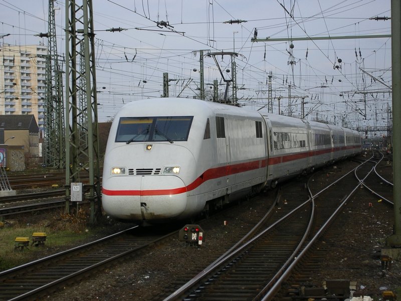 ICE 2  Fontanestadt Neuruppin  aus Berlin Ostbahnhof nach Dsseldorf Hbf.,Einfahrt im Dortmunder Hbf. Gleis 11.(15.03.2008) 