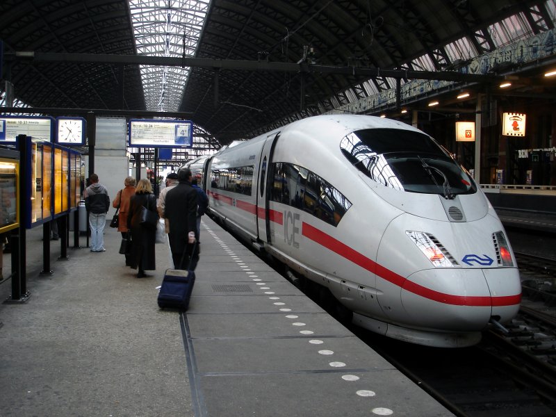 ICE 3 4651 von NS In Amsterdam Centraal fur den Abfart nach Frankfurt HBF am 24-03-2007