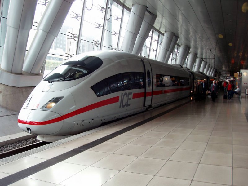 Ice Von Montabaur Nach Frankfurt Flughafen www.bahnbilder.de