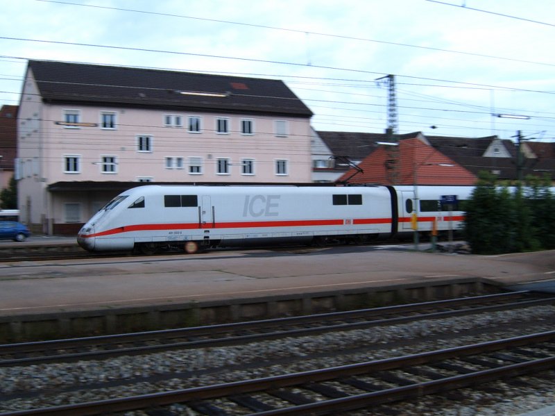 ICE 401 003 durchfhrt Plochingen am 06.08.2005 in Richtung Stuttgart Hbf.