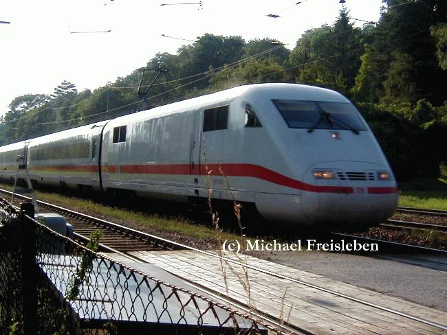 ICE 401; Bhf. Tullnerbach-Pressbaum; 15-08-2001