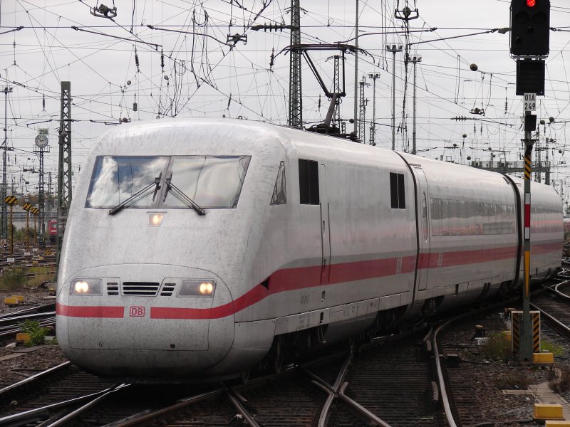 ICE 576 im Hamburg-Altona ber Gttingen. Aufgenommen am 25.09.07 Frankfurt am Main.