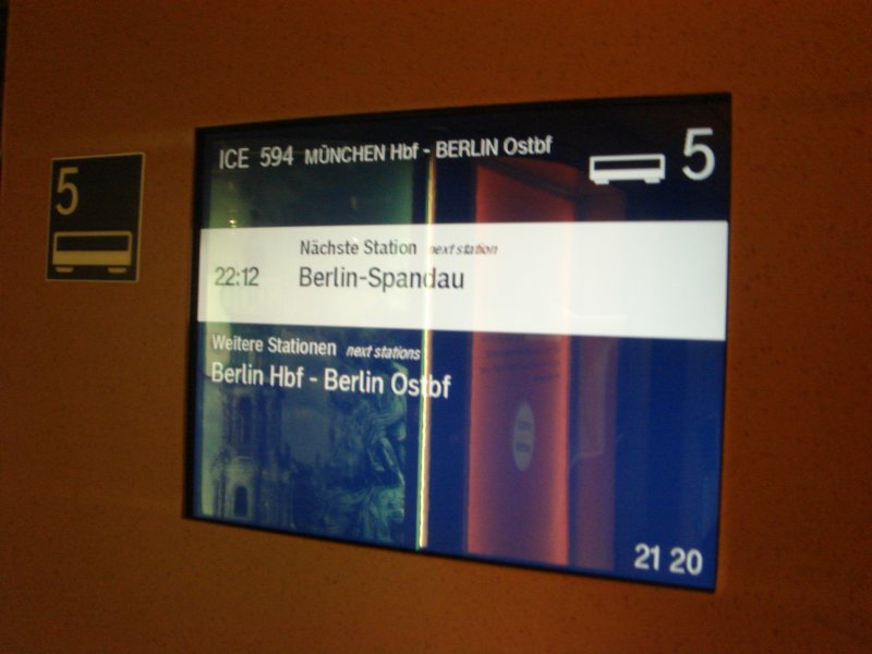 ICE 594 nach Berlin Ostbahnhof. Der n�chste Halt Berlin Spandau um 22.12. Aufgenommen am 07.07.07