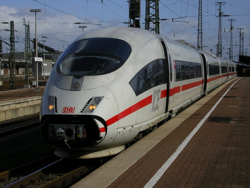ICE 611 LH 6823 Doppel vorne  Freiburg im Breisgau  Steuerwagen
403 001-1 , 2. Teil  Dortmund  nach M�nchen Hbf.(02.03.2008)