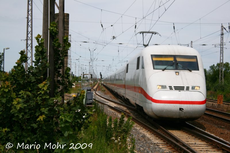 ICE 847 / 857 auf dem Weg nach Berlin Ostbahnhof, passiert Priort am Berliner Auenring