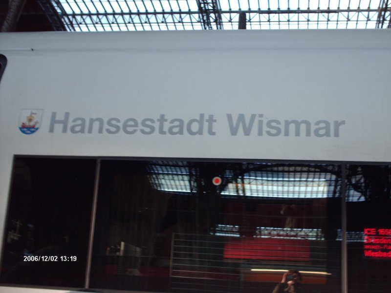 ICE Hansestadt Wismar in Leipzig Hbf am 02.12.2006.