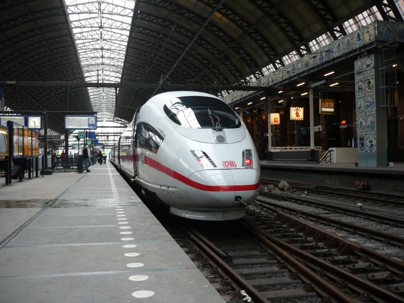 ICE International wurde am 26.03.08 nach Frankfurt (Main) Hbf in Amsterdam C bereitgestellt.