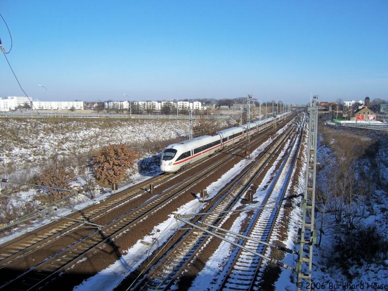 ICE-T 411 Doppeltraktion nach Mnchen Hbf kurz nach Ausfahrt aus Berlin-Schnefeld Flughafen am 22.1.2006.