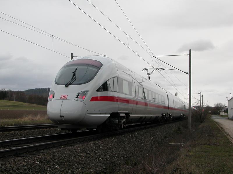 ICE-T Doppeleinheit in K�ps am 02.04.2006.