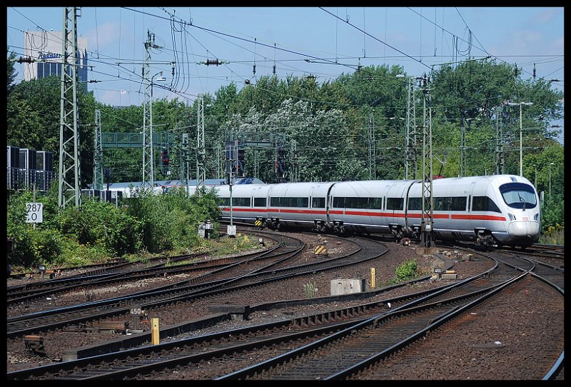 ICE T Kommend Vom Bahnhof Hamburg-Altona,Hamburg-Dammtor Fhrt In Richtung Hamburg-Hbf.Ziel Leipzig-Hbf/Mnchen-Hbf ber Berlin-Hbf.21.07.07