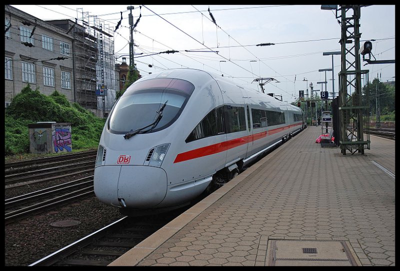 ICE T Mit ICE 1619 Eingesetzt In Hamburg-Hbf Und Fhrt Nach Kurzem Aufenthalt Weiter Nach Leipzig-Hbf ber Berlin-Hbf(Tief)26.07.07