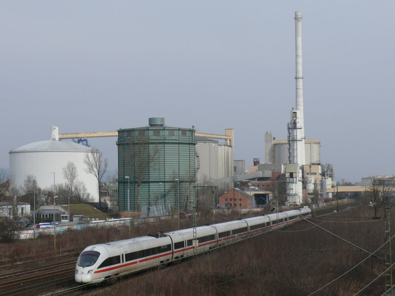 ICE-T von Wien Westbahnhof nach Dortmund beim Regensburger Sdzuckerwerk, 14.03.2009 (Bahnbilder-Treffen Regensburg)