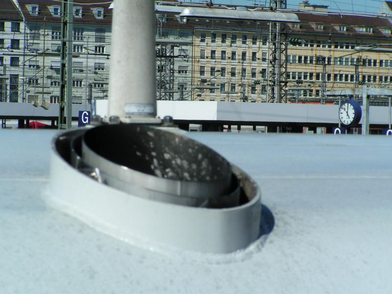 ICE-TD605  Schornstein  17:00 28.05.2005 (Bhf. Mnchen)