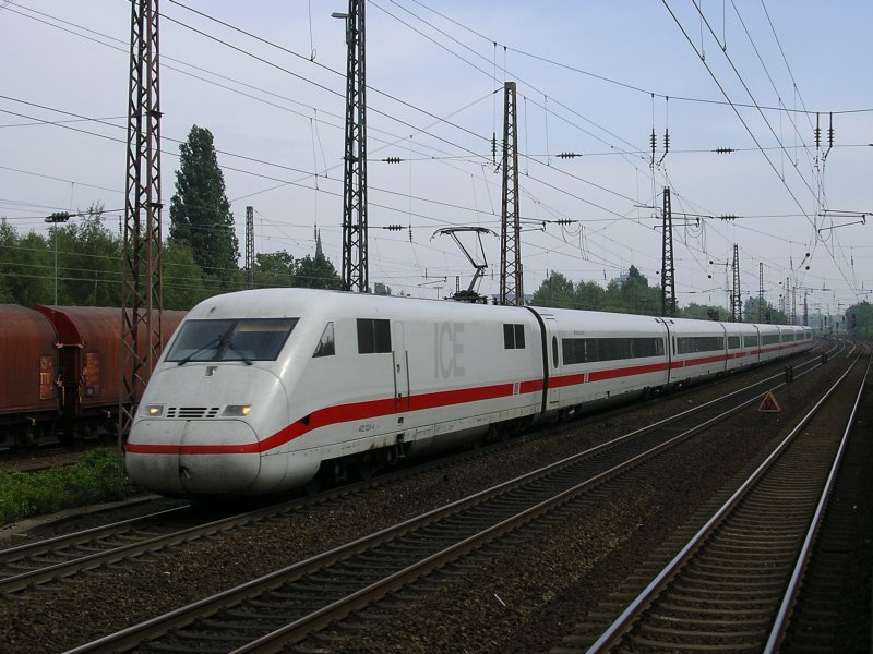 ICE2  Saalfeld(Saale)  mit TK 402 024-4 in BO Ehrenfeld von Berlin Ostbahnhof nach Dsseldorf Hbf.(27.05.2008)