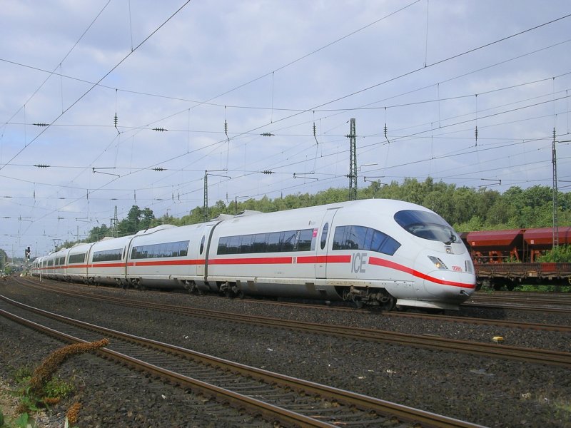 ICE3  Baden Baden  mit Endwagen 403 505/403 005 als ICE 824 von Frankfurt/Main Hbf. nach Essen Hbf., als LICE3 nach Dortmund in den Betriebsbahnhof zur Reinigung.(13.08.2008) 