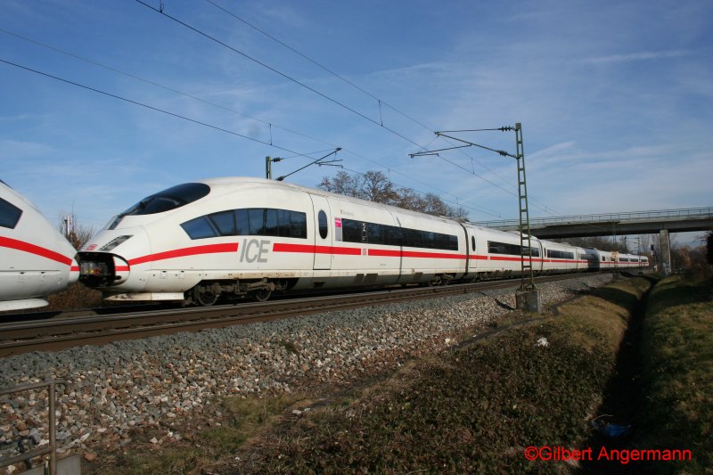 ICE505 mit 403 516-8  SIEGBURG  am 10.02.2008 in Offenburg.