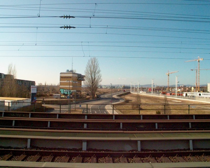 Ich glaube, da ist das Gelnde des ehemaligen Hauptgterbahnhofes in Frankfurt. Hier der Blick nach Westen; Mai 08