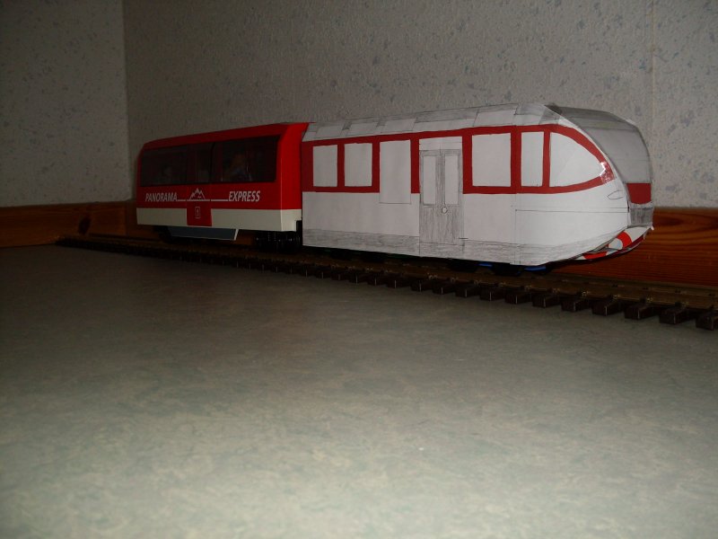 Ich habe einen Steuerwagen nach Vorbild des SPATZes ABe 130 und der ABt 941-943 der Zentralbahn gebaut.