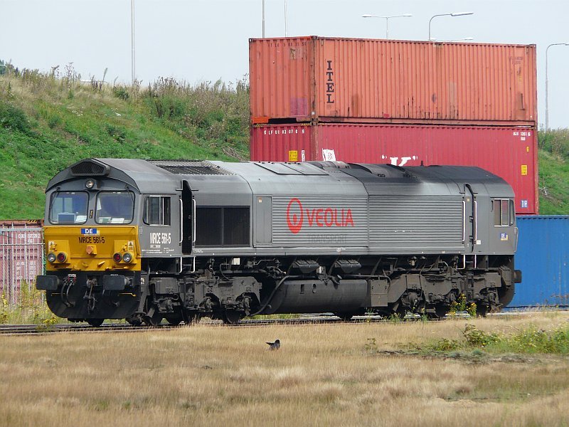 Ich kann mich an der Class 66 nicht satt sehen. Irgendwie mag ich diese Lokomotive. Dieses Exemplar steht in Venlo. Das Bild stammt vom 26.08.2009